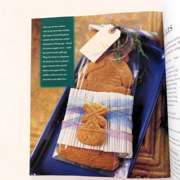 Better Homes and Gardens Christmas Cookies Cookbook 1st Edition 2003 PB Baking - Picture 7 of 10